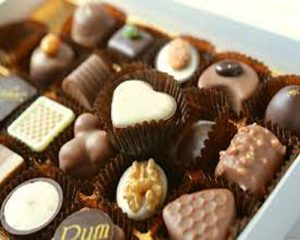 Read more about the article Zodiac: Gift chocolates to your Girlfriend according to her Zodiac sign