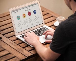 Read more about the article How to wireless connect your smart phone to laptop or computer?