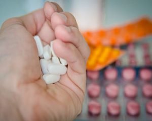 Read more about the article International Yoga Day (#IYD 2021): Are vitamin/food supplements safe or not?