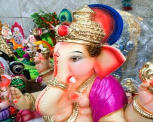 Read more about the article Ganesh Chaturthi 2021: How to bring Ganpati idol to your home on Ganesh Chaturthi